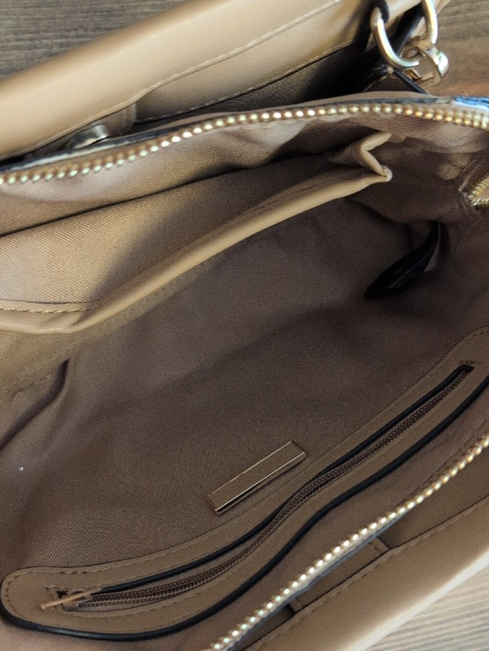 Alfani Pleated Quilted Crossbody Bag with Chain Strap F310 - Picture 6 of 8